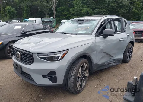 2025 Volvo Xc40 B5 Ultra Dark Theme из США, поврежденный, VIN YV4L12UM4S2481426